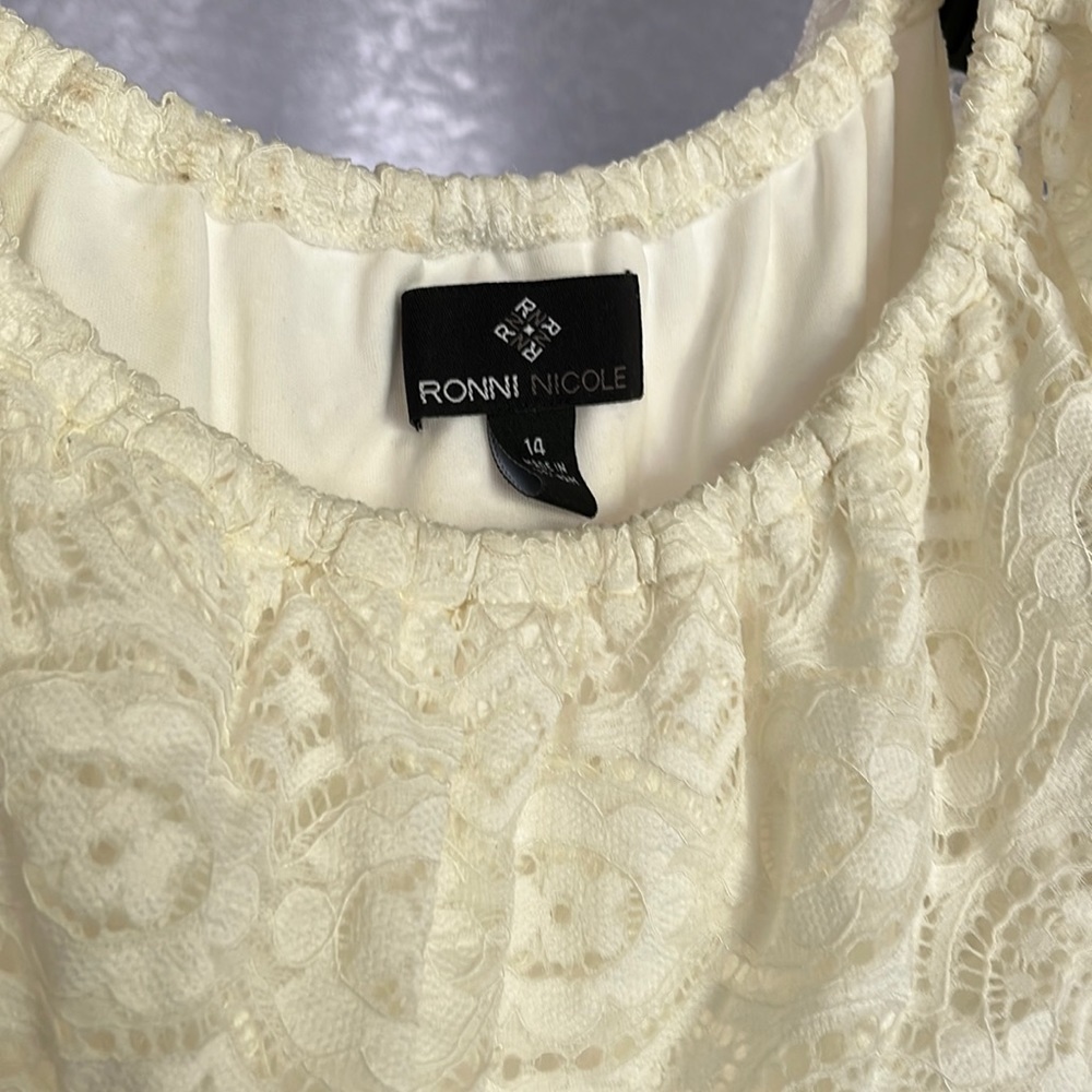 Ronni Nicole Cream Lace Dress